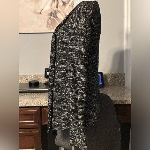 Jones New York black and white open front cardigan or button up size medium - Picture 2 of 4